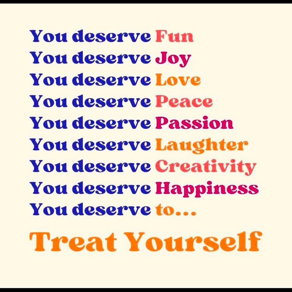 💛❤️💚💜